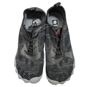 Men’s Trail Running Shoe QuickLace Quick Dry Contragrip Sz 43 U.S 9.5 NWOT